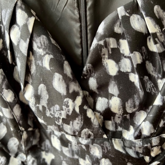 Adrianna Papell Fit and Flare Dress Size 12 - Picture 4 of 6